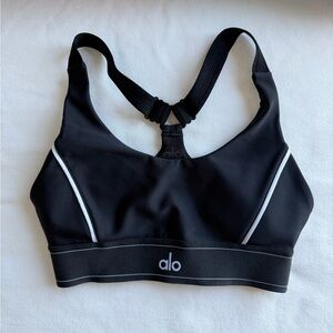 ALO Yoga Airlift Suit Up Bra